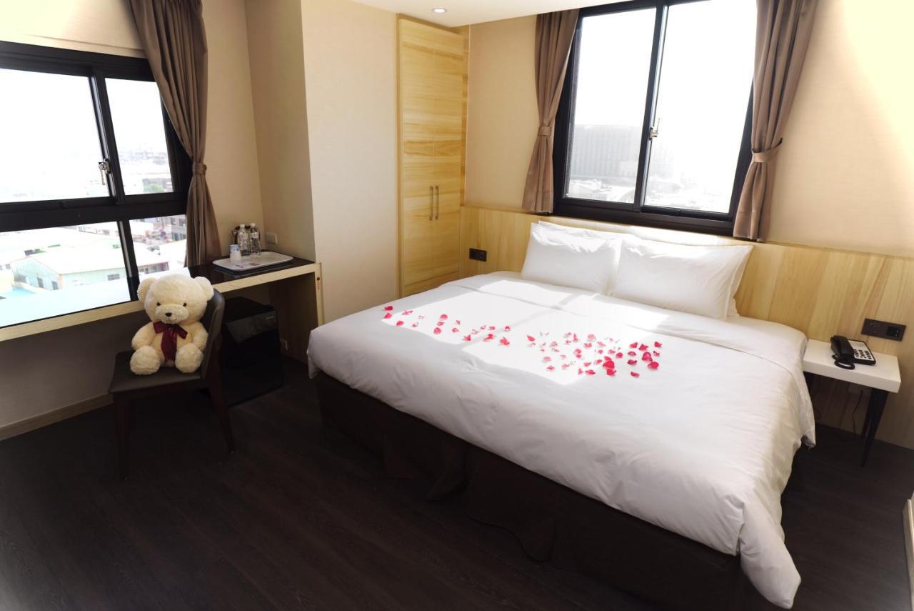 Red Hotel Yuanlin Eksteriør bilde